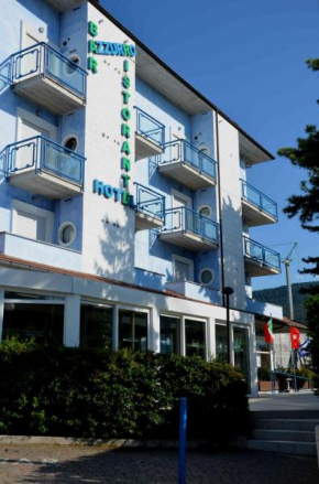  Hotel Azzurro  L’Aquila